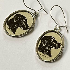 Vintage Gold Tone Black Labrador Dog Oval Silhouette Drop Earrings